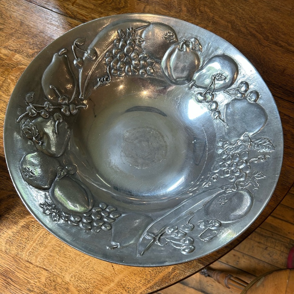 Wilton Armetale Silver Serveware Dining Set